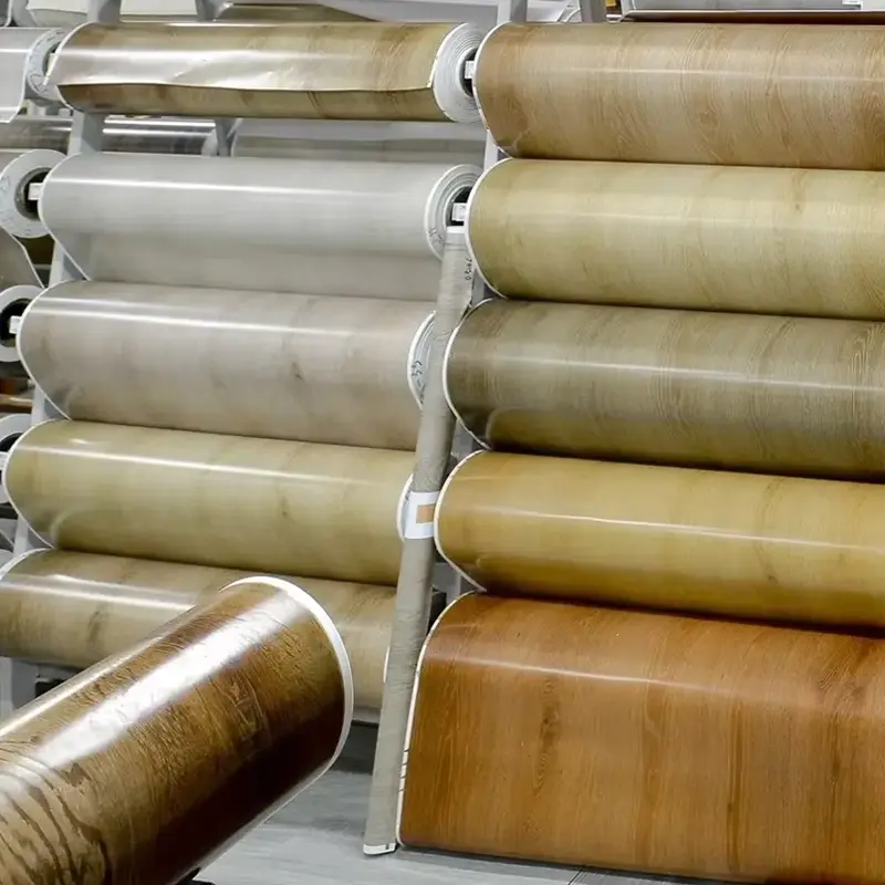 Awọn fiimu Ohun ọṣọ Awọ PVC fun Laminating lori Awọn ilẹ ipakà WPC: Kini idi ti Wọn jẹ Oluyipada Ere fun Ilẹ-ilẹ Rẹ